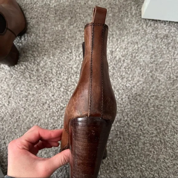 Frye Chelsea Tate Boot, Brown 7.5 - Picture 11 of 12